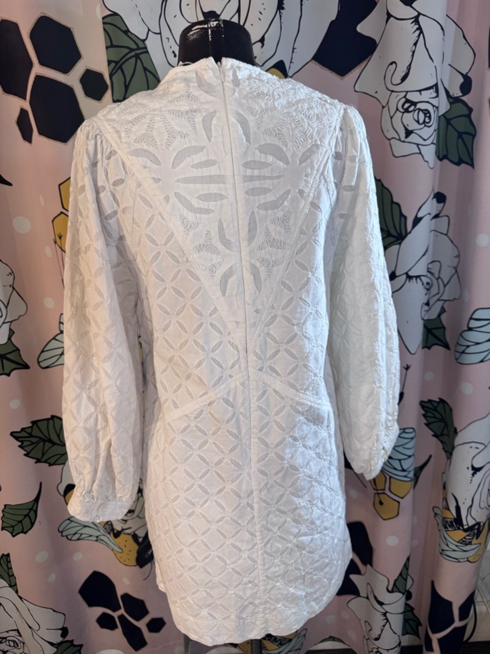NWT Joie Corley Geometric Lace Shift Dress - Size Medium $348 - Picture 8 of 11
